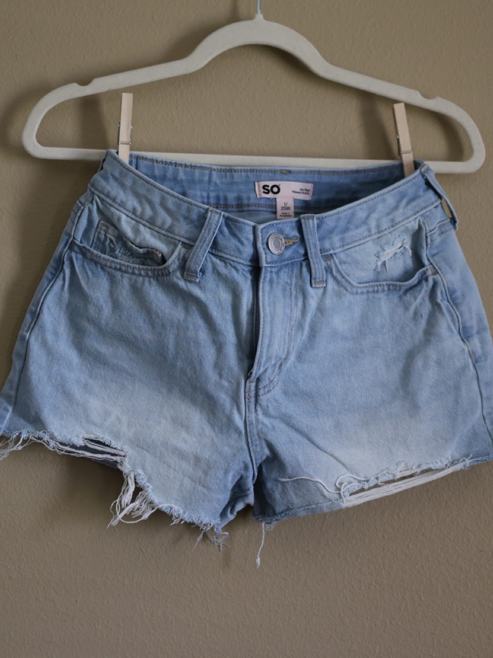 SO High Rise Light Wash Frayed Denim Shorts Size 1 25